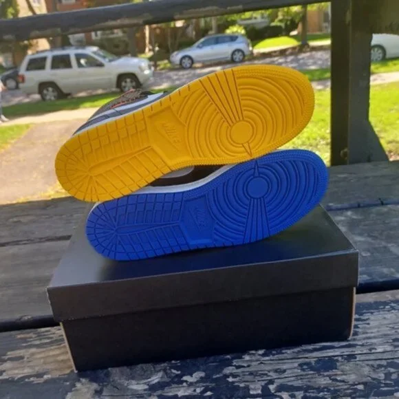 Nike Air Jordan 1 Mid MMD Multi-Color Grid Sneakers - Size 6 Youth Shoes - Picture 5 of 9